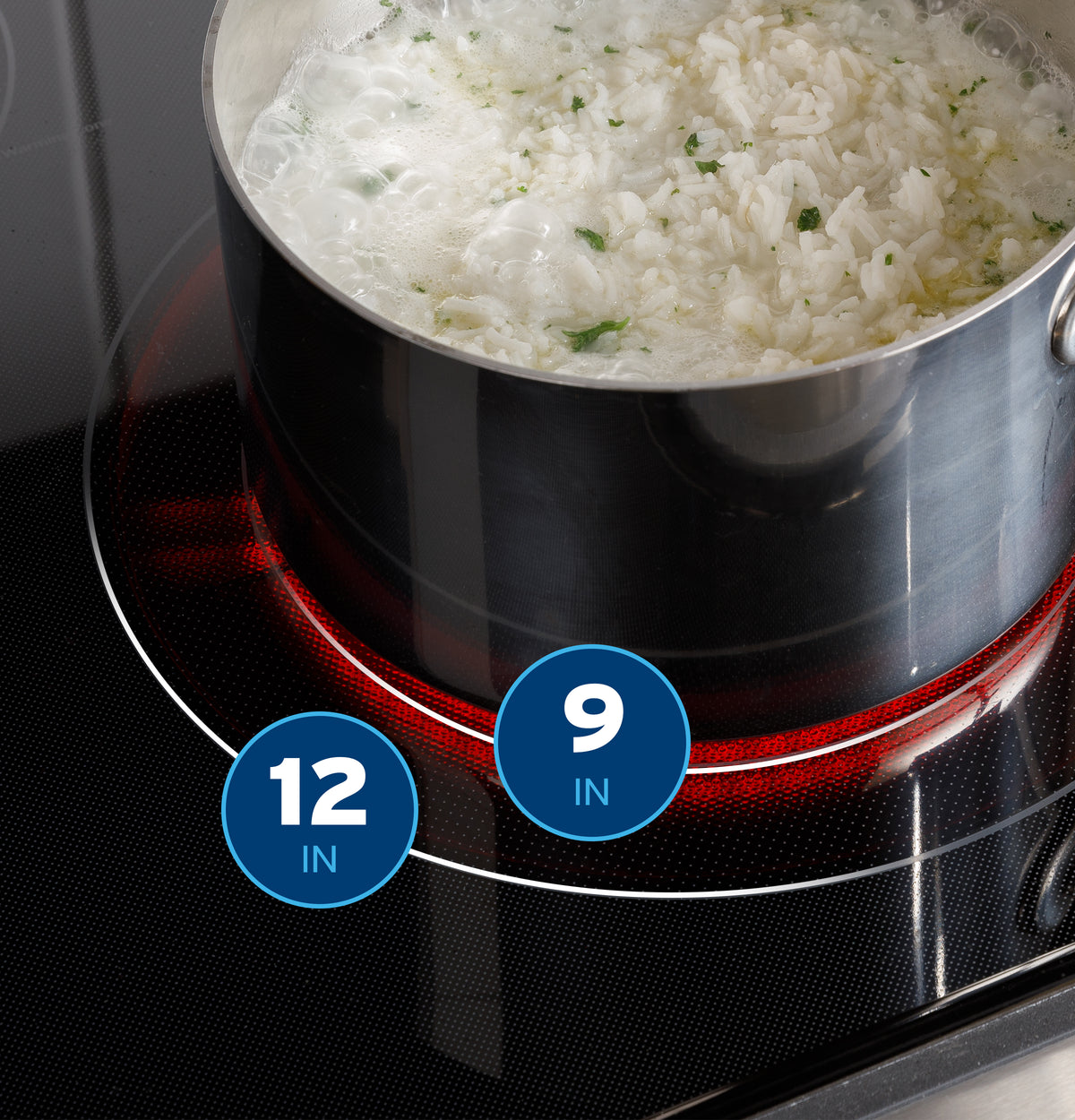 GE 30" Free-Standing Electric Convection Range with No Preheat Air Fry and EasyWash Oven Tray (GRF600AVWW)