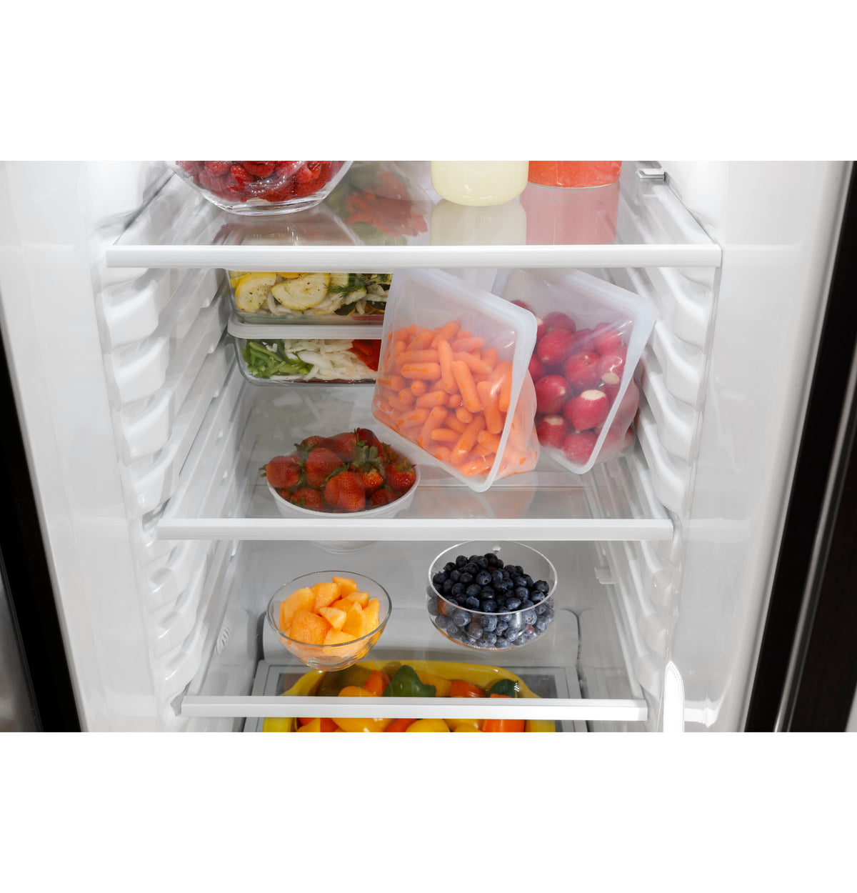 GE 23.0 Cu. Ft. Side-By-Side Refrigerator (GSS23GYPFS)