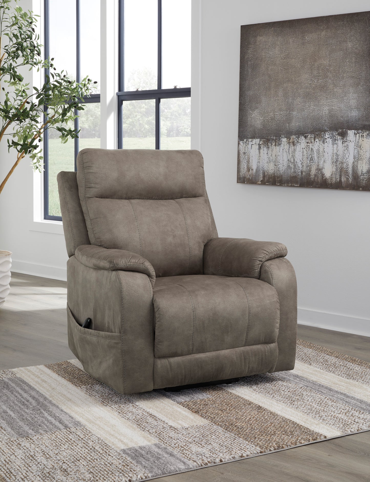 Crestmeade Lift Recliner