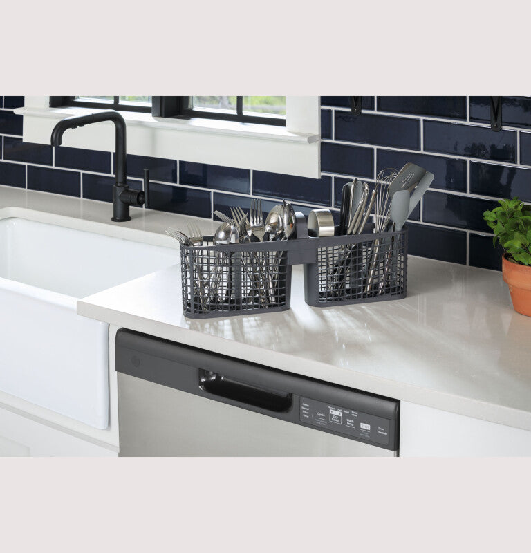 GE Dishwasher with Front Controls (GDF535PSRSS)