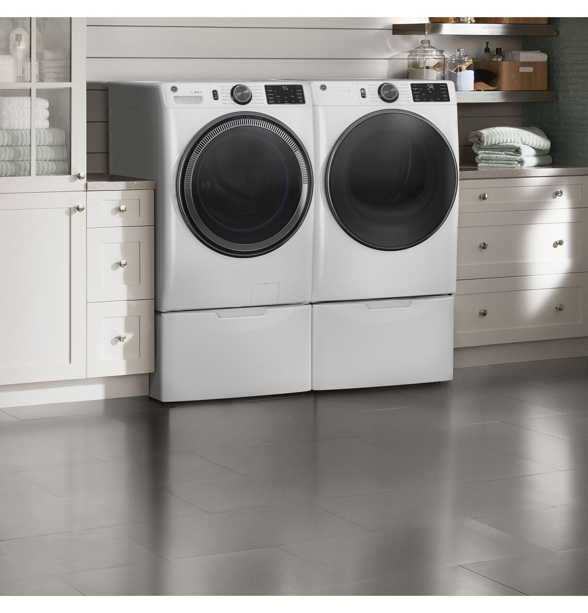 GE 7.8 cu. ft. Capacity Smart Front Load Electric Dryer with Steam and Sanitize Cycle (GFD65ESSVWW)