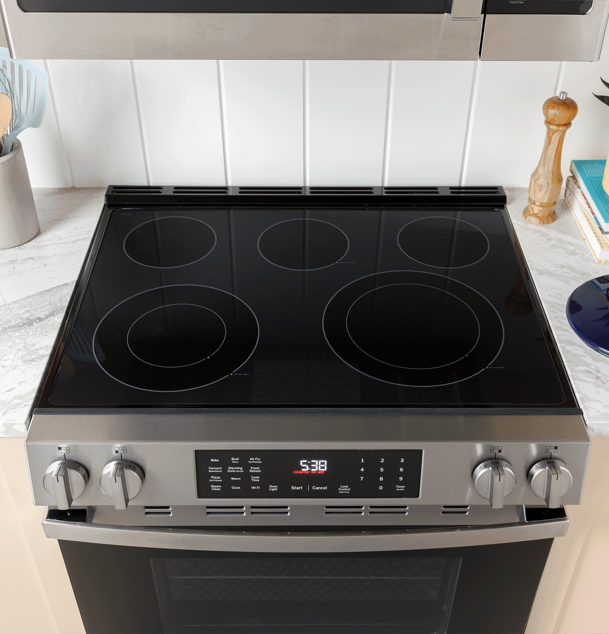 GE 30" Free-Standing Electric Convection Range with No Preheat Air Fry and EasyWash Oven Tray (GRF600AVBB)