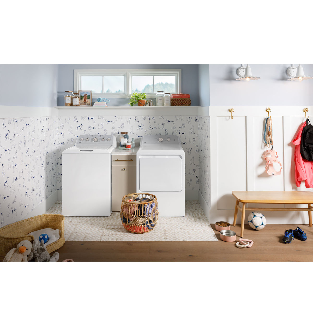 GE 6.2 cu. ft. Capacity Electric Dryer with Up To 120 ft. Venting and Shallow Depth (GTX38EASWWS)